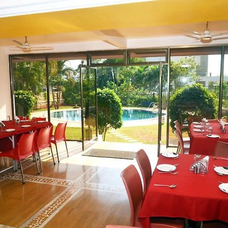 Sapphire Hotel Lonavala Eksteriør billede
