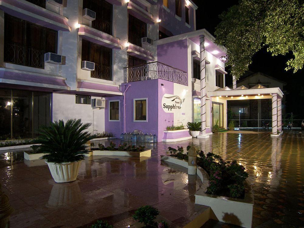 Sapphire Hotel Lonavala Eksteriør billede