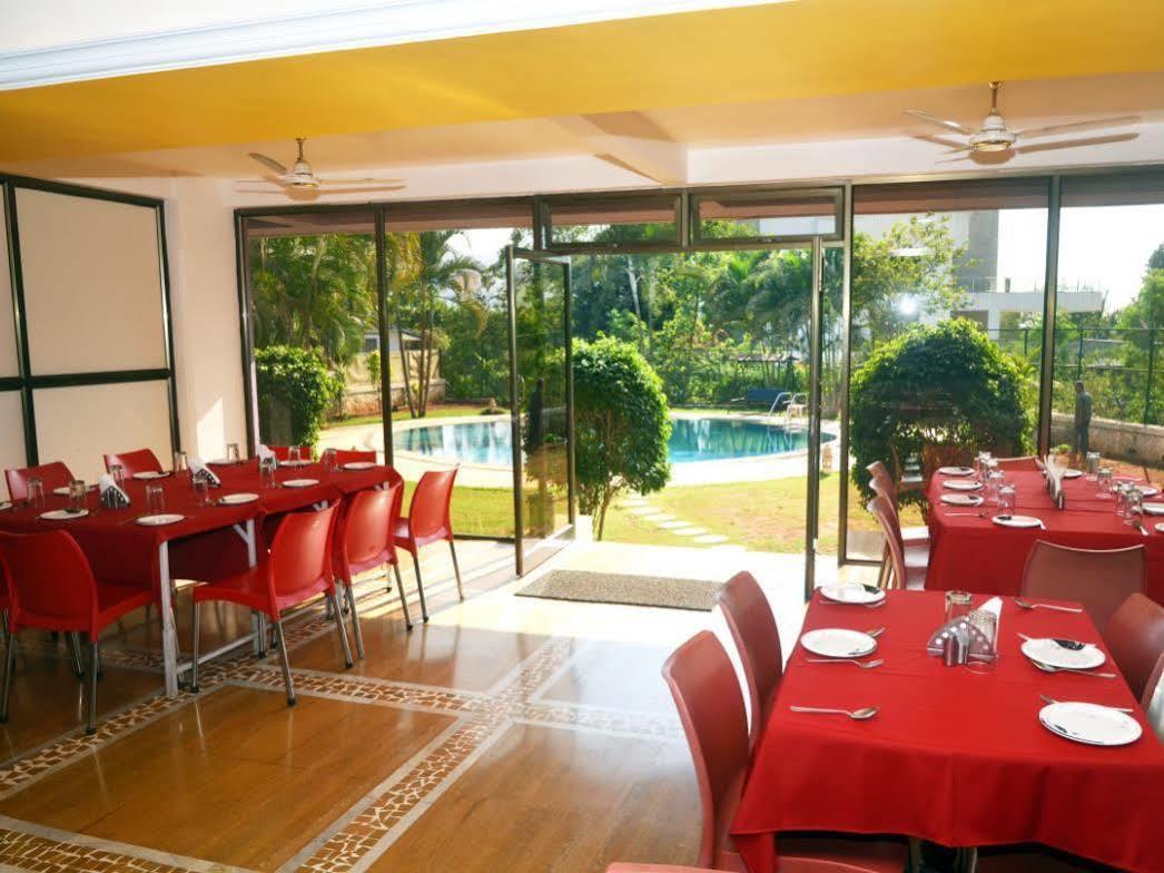 Sapphire Hotel Lonavala Eksteriør billede